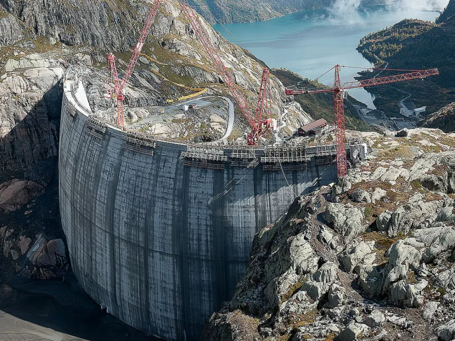 14 év után elkészült az óriási svájci víz alapú energiatároló rendszer