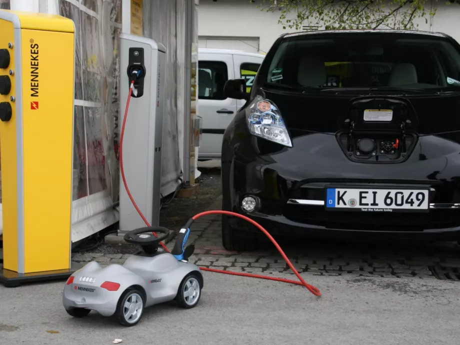 Ugrás előtt áll az e-járművek töltésének piaca