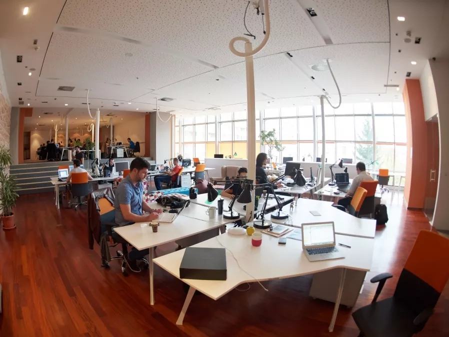 Startup cégeknek indít innovációs programot a Mol