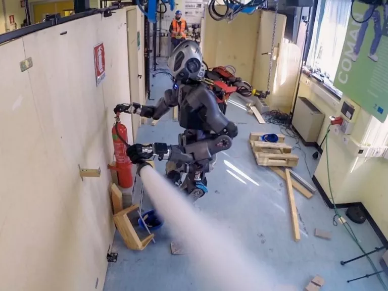 Életmentő robotot építenek az olaszok