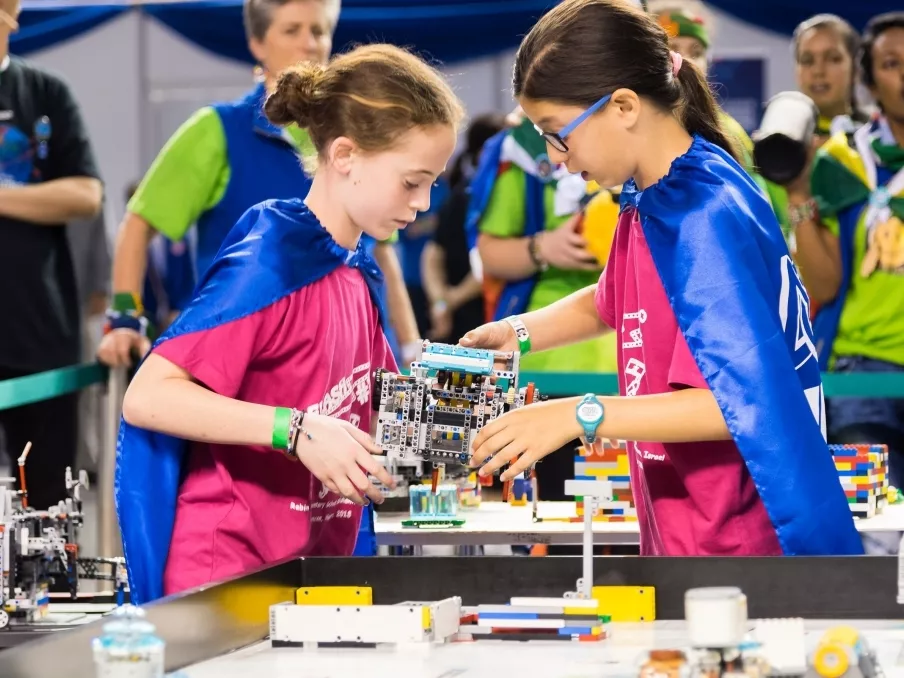 Három napon át robotokat terveztek Debrecenben