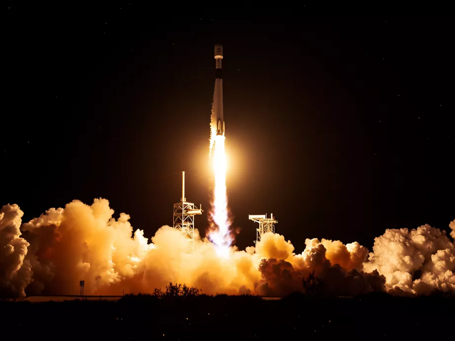Új krátert hozhatott létre a SpaceX Holdba csapódó Falcon–9 rakétája