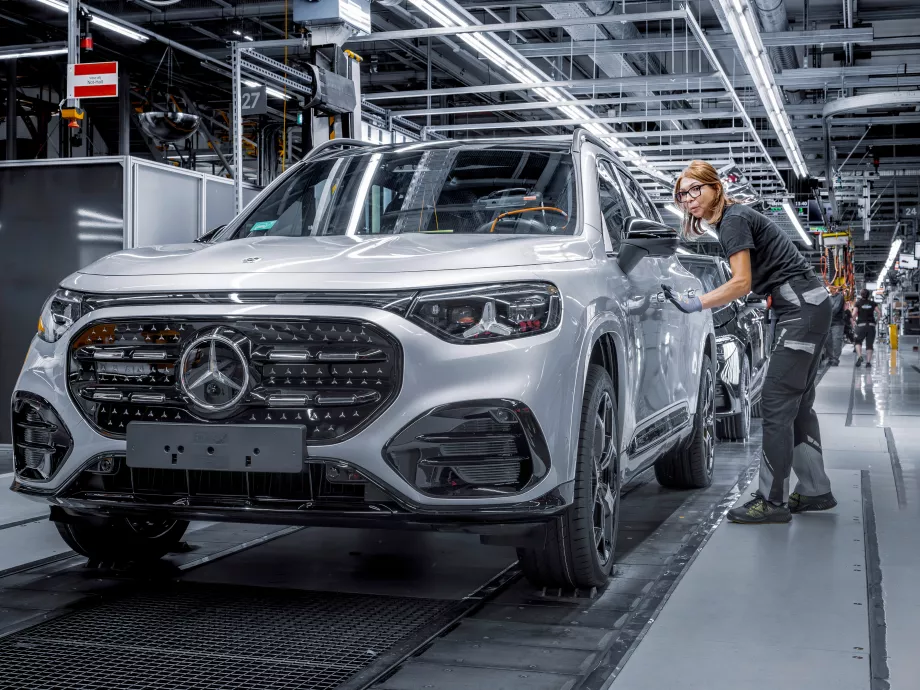 Negyedik egymást követő évben kapnak eredményrészesedést a kecskeméti Mercedes-Benz Gyár dolgozói