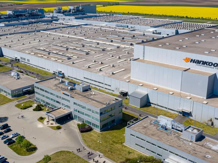 Teherautó- és autóbuszabroncs gyártással bővül a Hankook rácalmási üzeme
