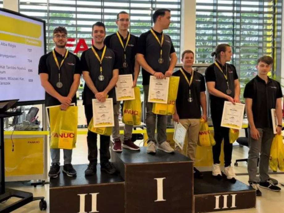 Az SZTE csapata második helyen végzett a FANUC 4. Ipari Robotika Olimpiáján