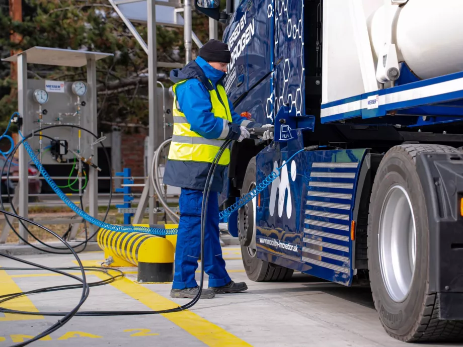 Tovább erősíti a hidrogén-infrastruktúrát a MOL-csoport