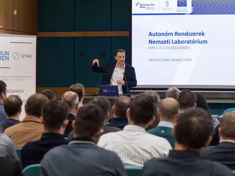 Magyar kutatók uniós milliárdokból formálják a robotika jövőjét